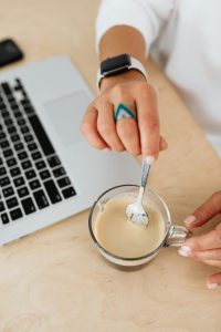 Miten lisätään oma fontti Canvaan Creative Fabricasta?